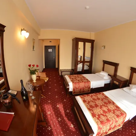 Richmond 4* Mamaia