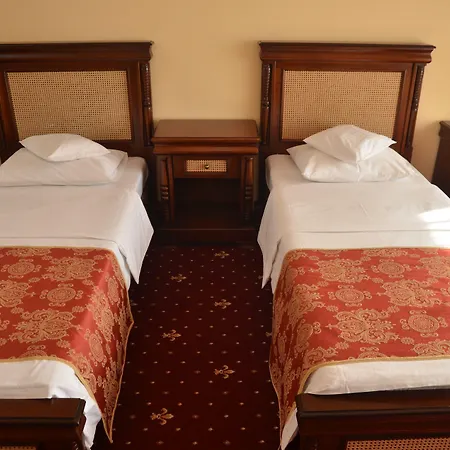 Richmond Hotel 4*