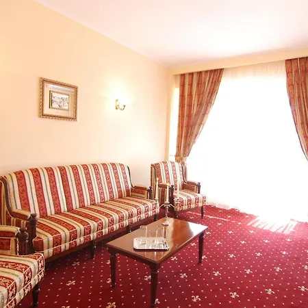 Richmond Hotel 4*