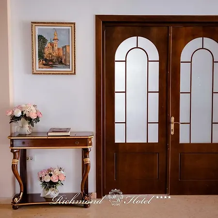 Szálloda Richmond 4*